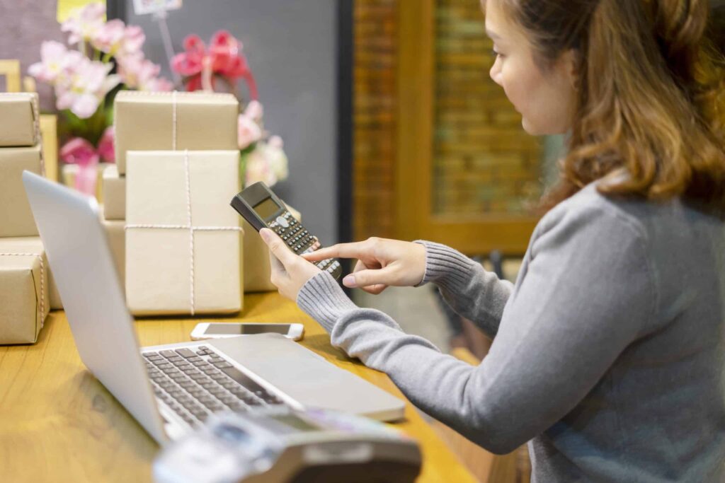 Cheapest way to ship from canada to us - 210