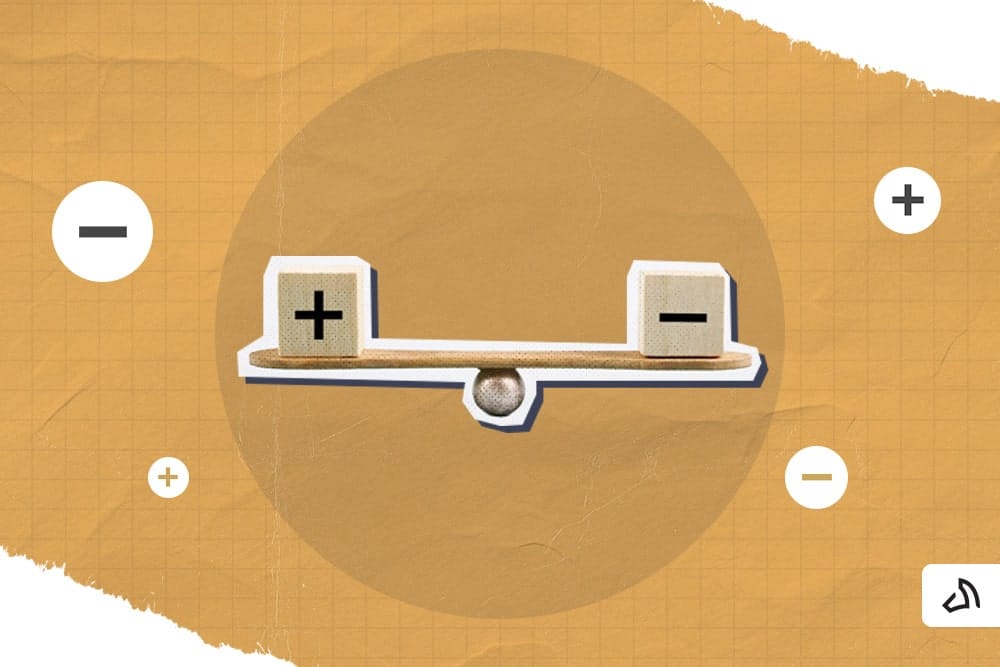 Une poutre d'équilibre avec un bloc à chaque extrémité